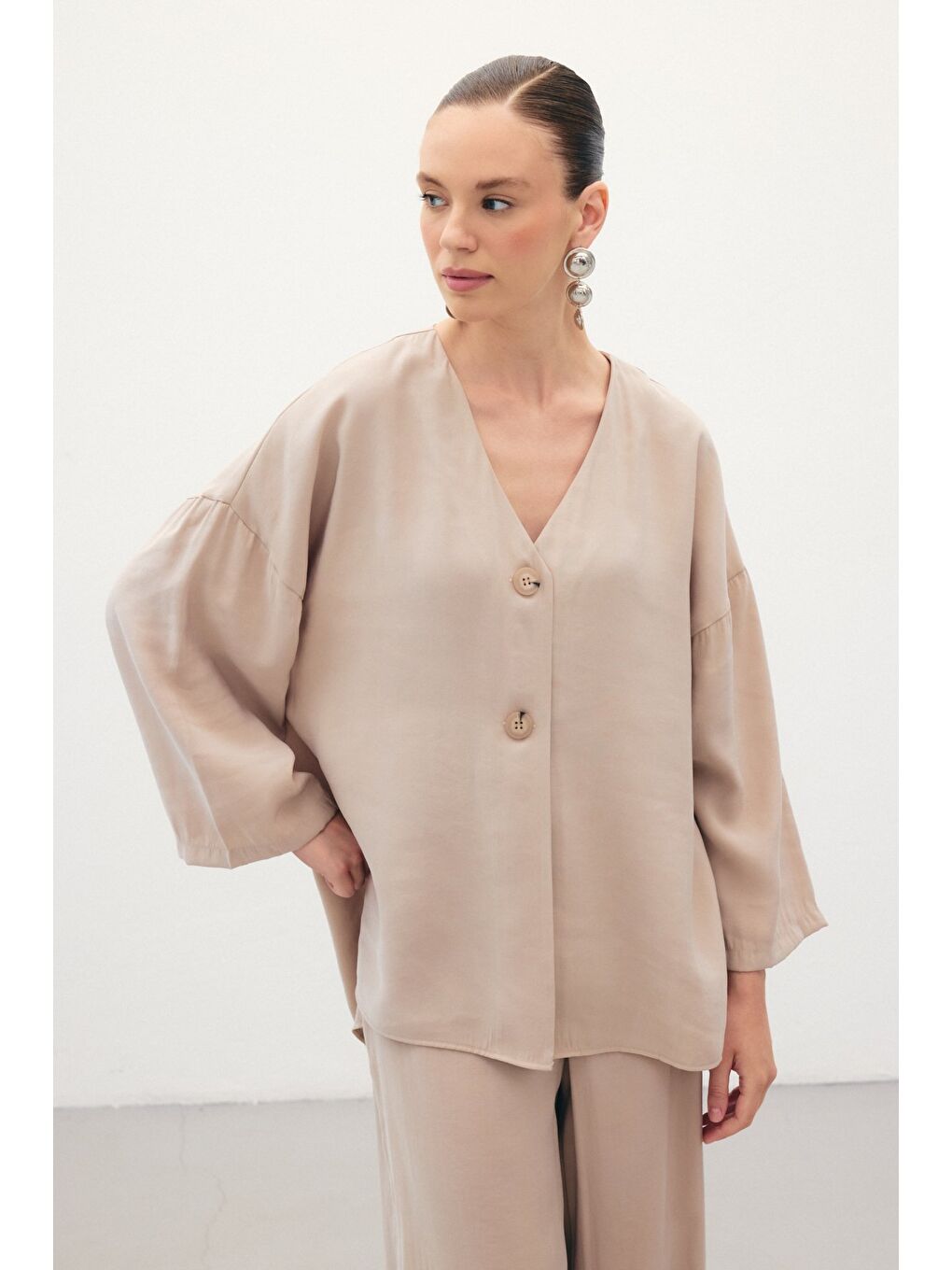 Bej Düğmeli Kimono - Taş