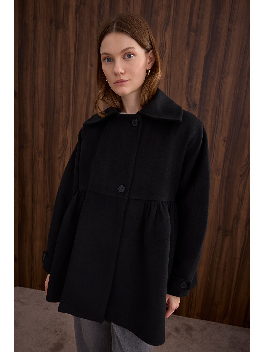 Büzgü Detaylı Kaban Siyah-1