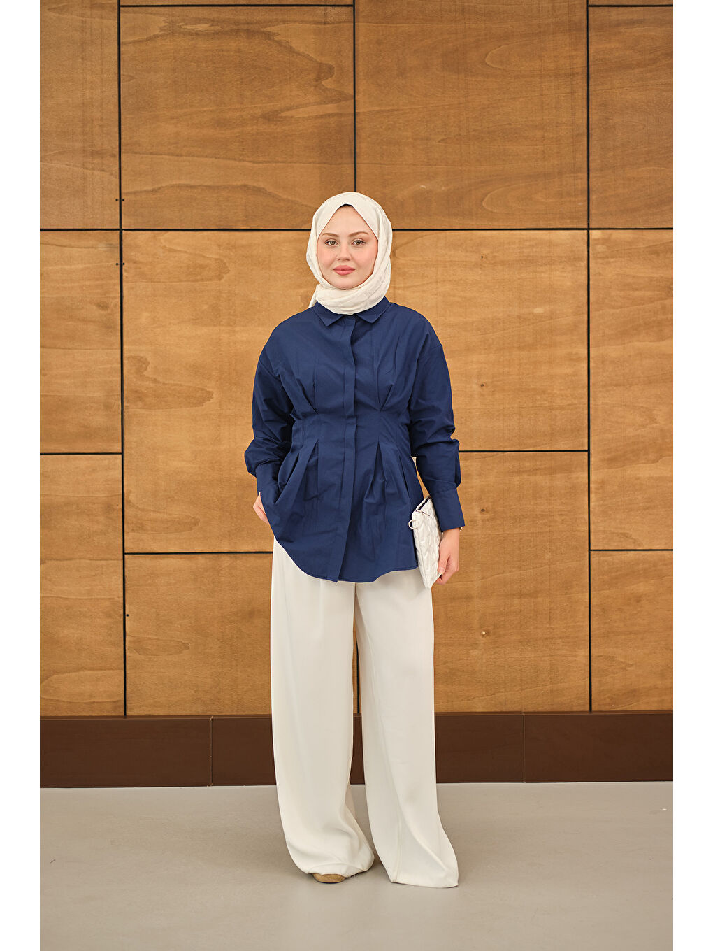 Kadın Beli Pile Detay Gizli Düğmeli Gömlek Lacivert-1