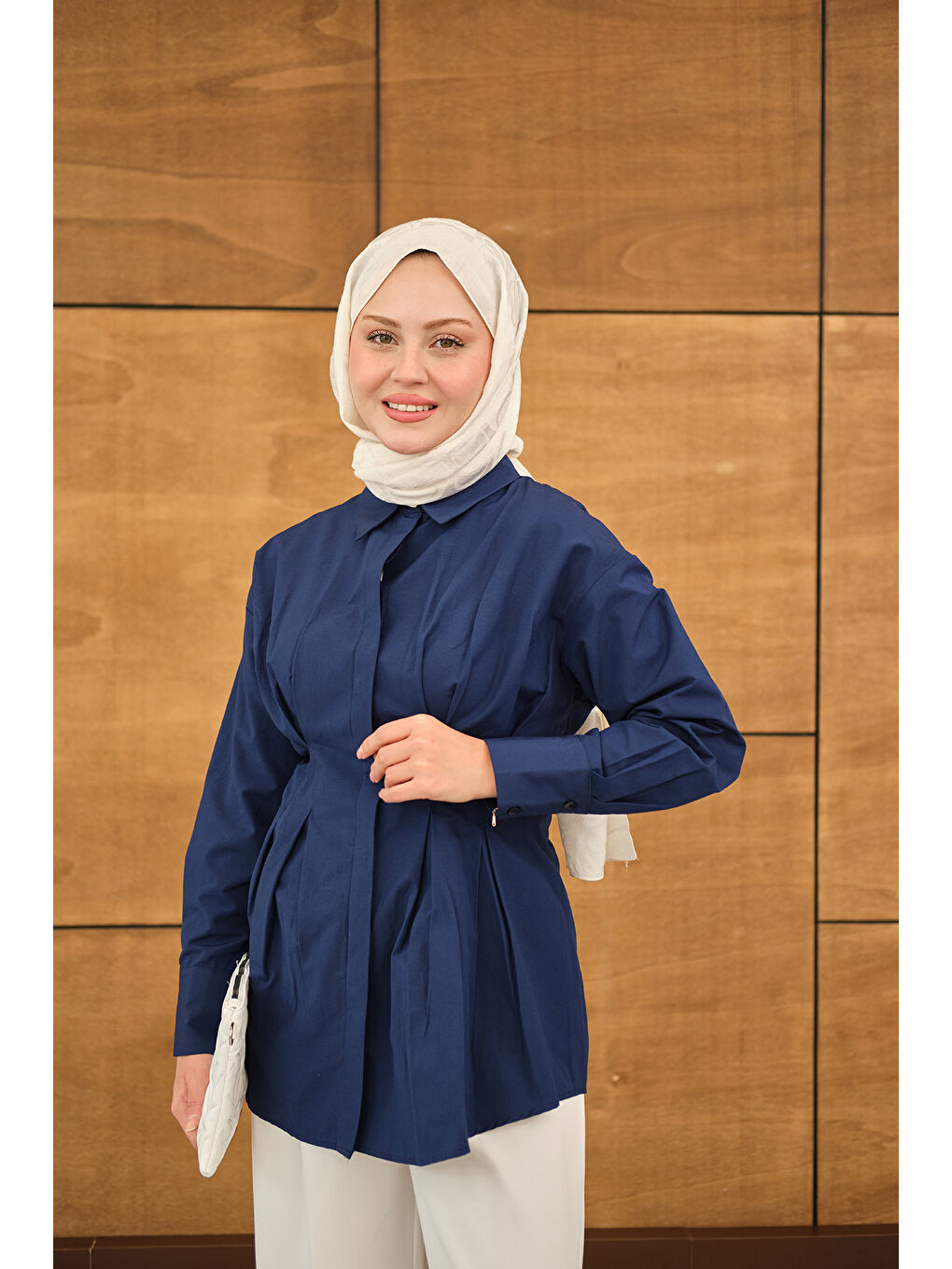 Kadın Beli Pile Detay Gizli Düğmeli Gömlek Lacivert-2