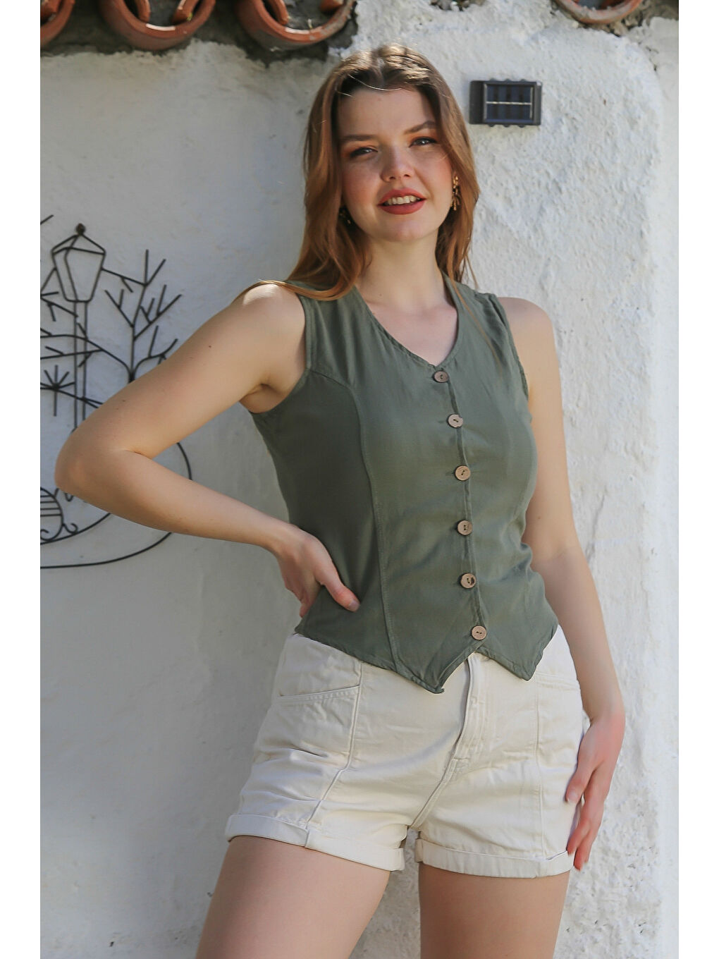 Haki V Yaka Düğmeli Yıkamalı Kulplu Casual Fitted Dokuma Yelek 55 45-1