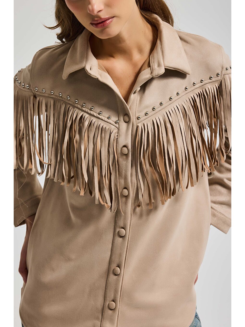 Bej Kadın Taş Renk Süet Kumaş Püskül ve Drop Detaylı Tasarım Gömlek Ceket-2