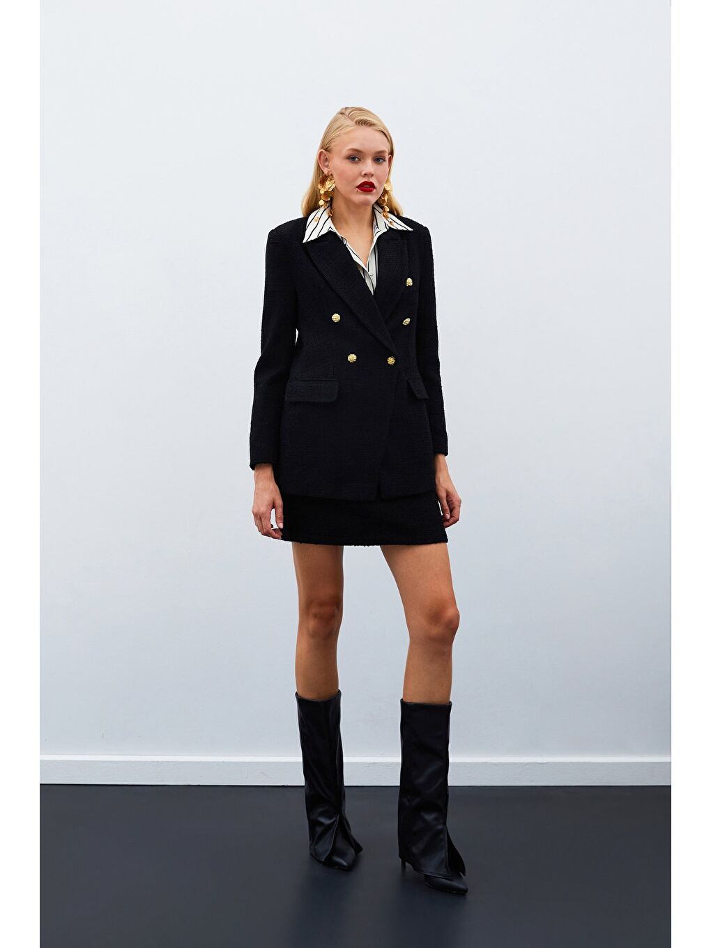 Düğme Detaylı Tüvit Ceket - Siyah-5