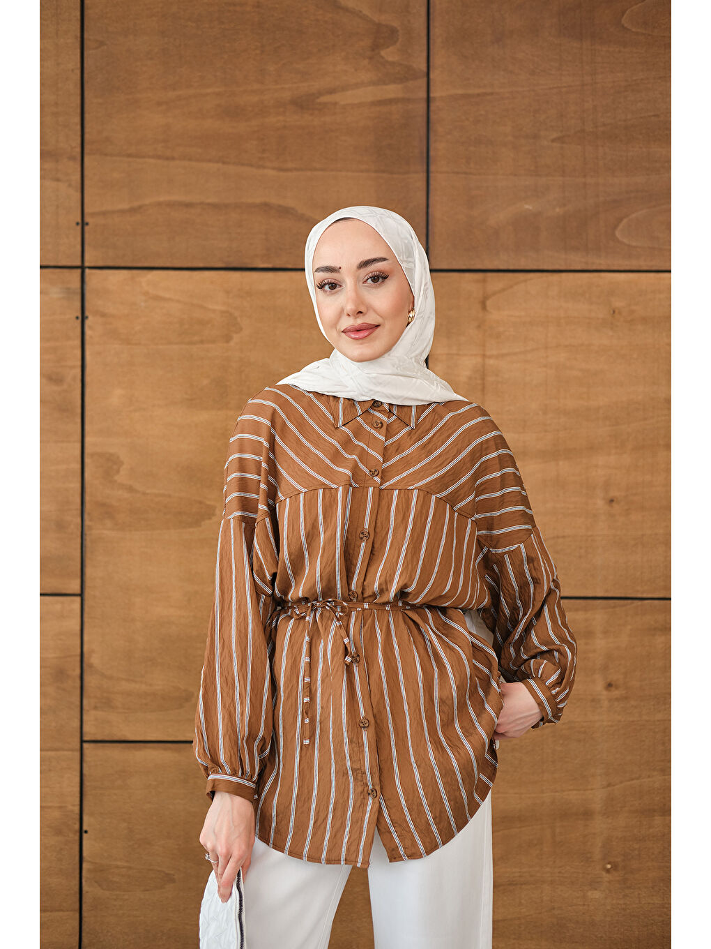 Kadın Çizgi Detaylı Salaş Gömlek Kahverengi-4