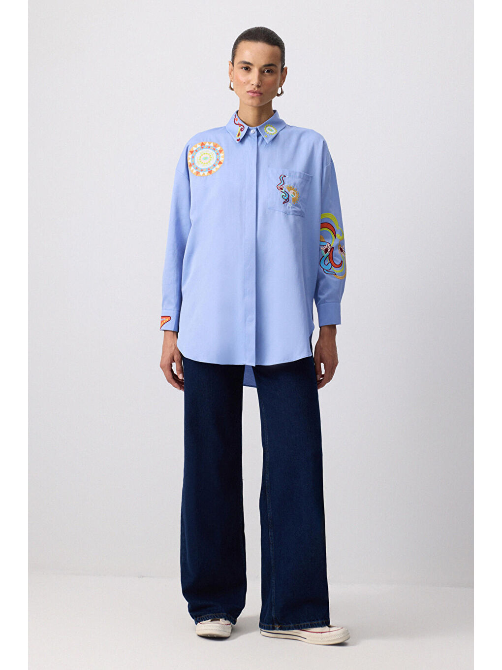 Mavi Nakış Detaylı Gömlek-1