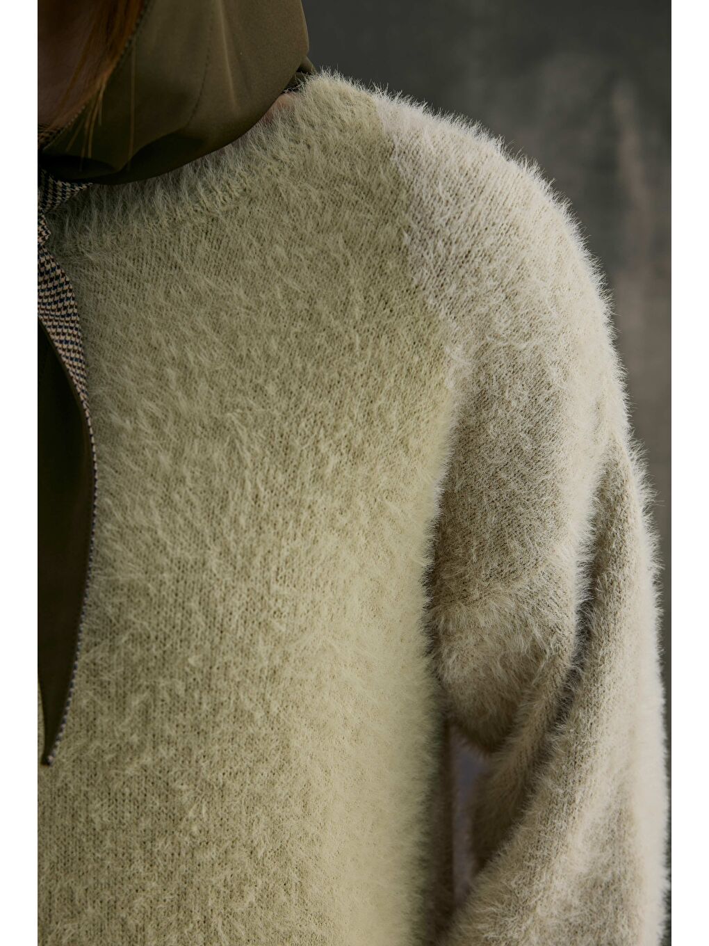 Yeşil Yumuşak Tüylü Kazak Çağla-4