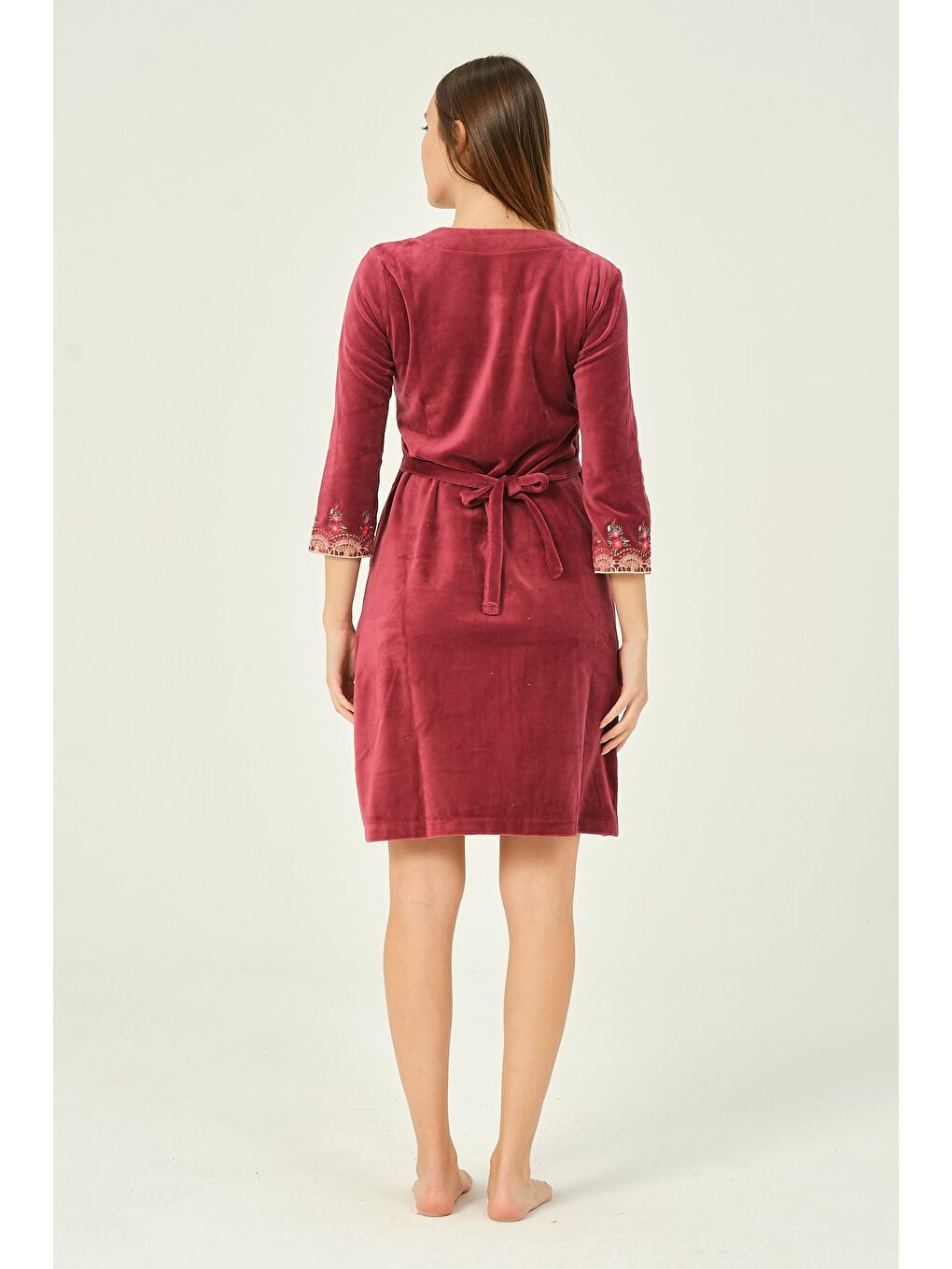 Bordo Pembe Dantel Ve Nakış Detaylı Fermuarlı Cepli Kadife Elbise-4