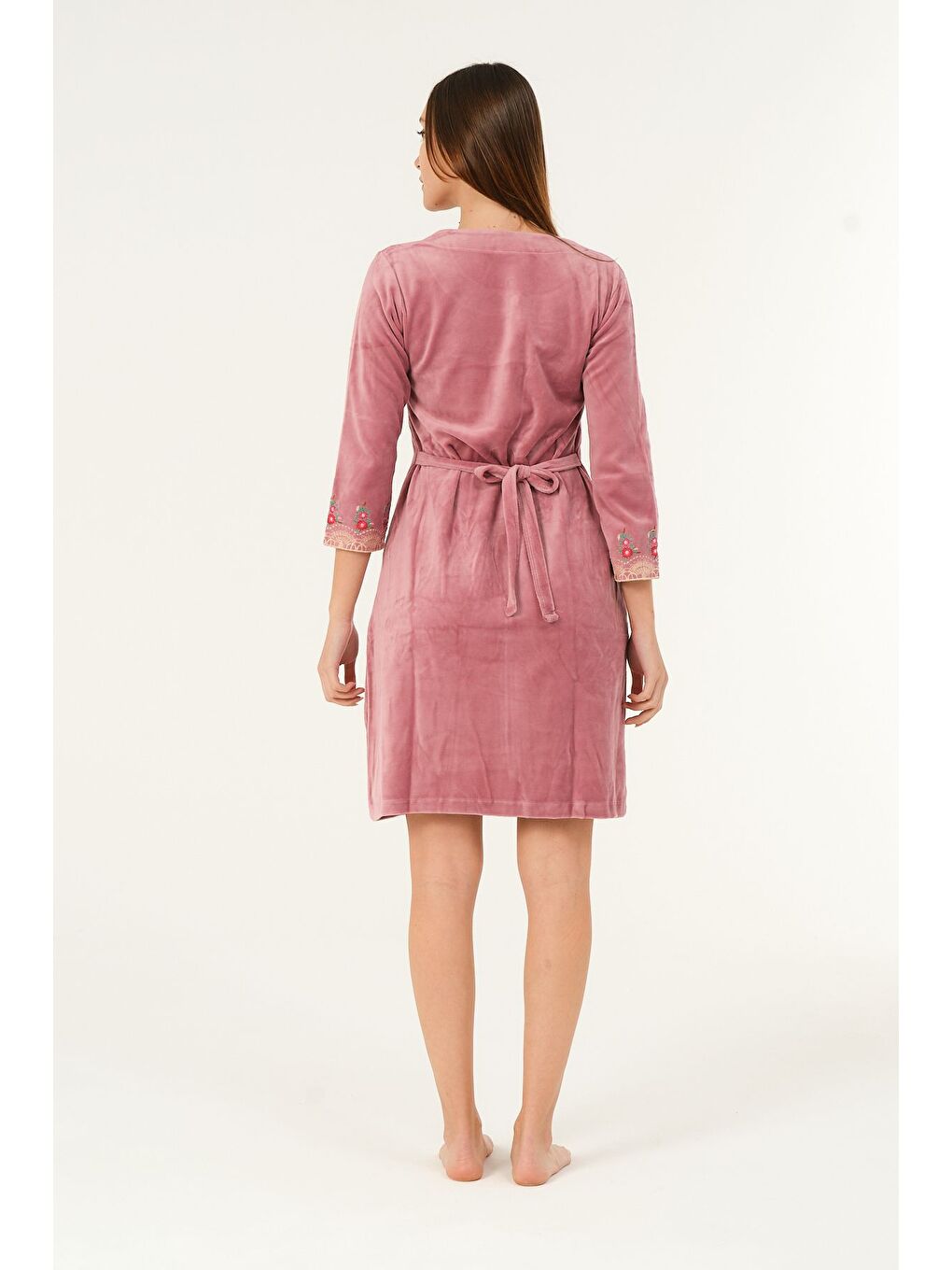 Pembe Dantel Ve Nakış Detaylı Fermuarlı Cepli Kadife Elbise-3