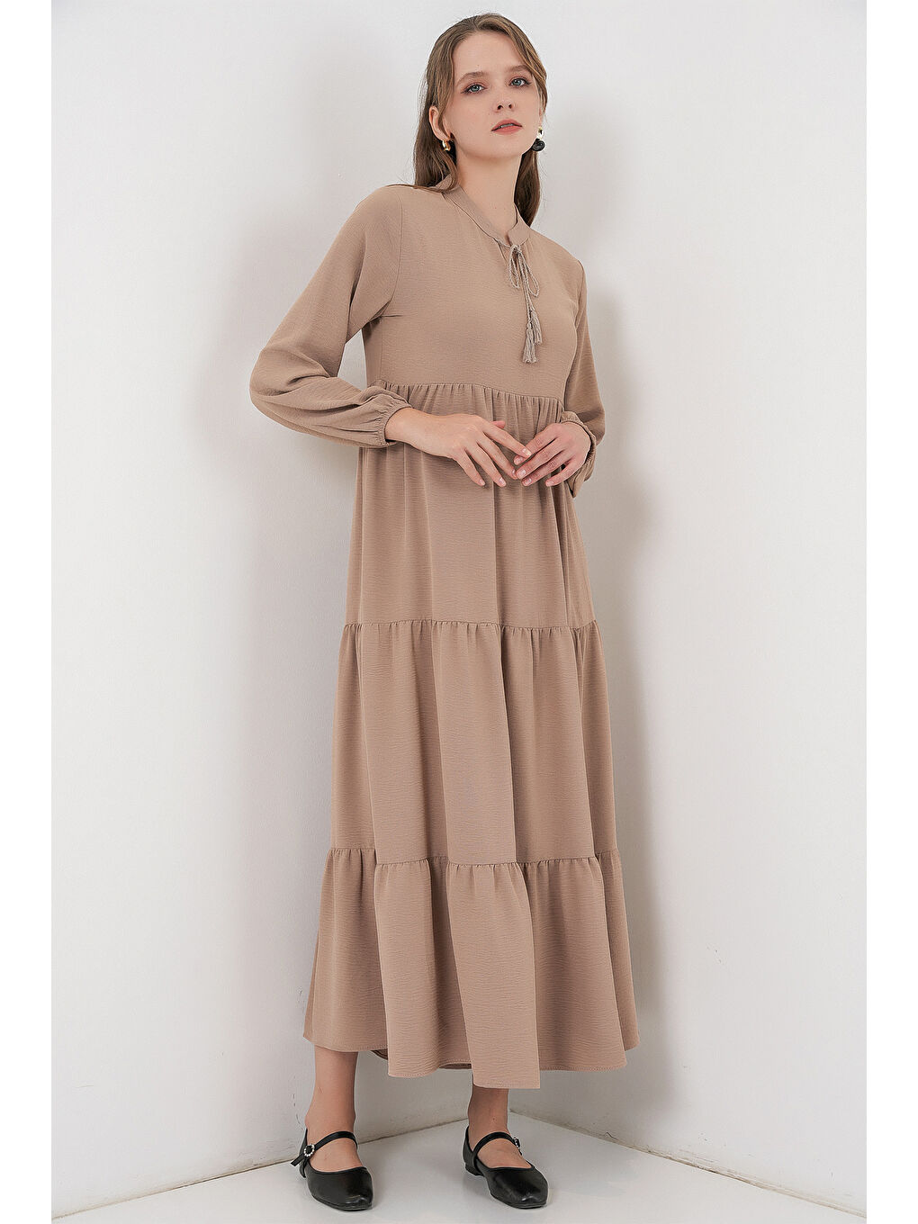 T1627 Yaka Bağcıklı Elbise - Y.Bej-3