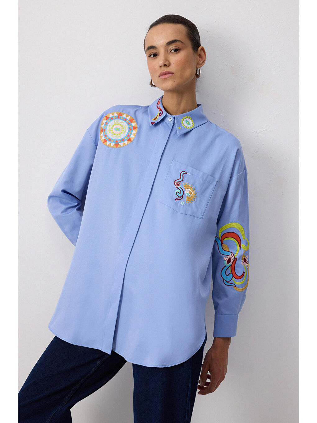Mavi Nakış Detaylı Gömlek-2