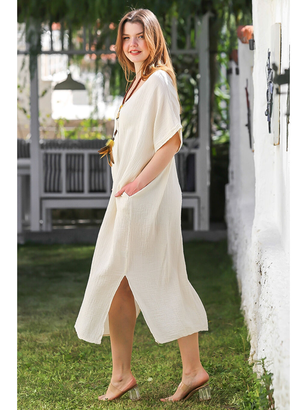 Ekru Krem V Yaka Kısa Kol Yıkamalı Yırtmaçlı Casual Müslin Oversize Dokuma Elbise 125 76-4