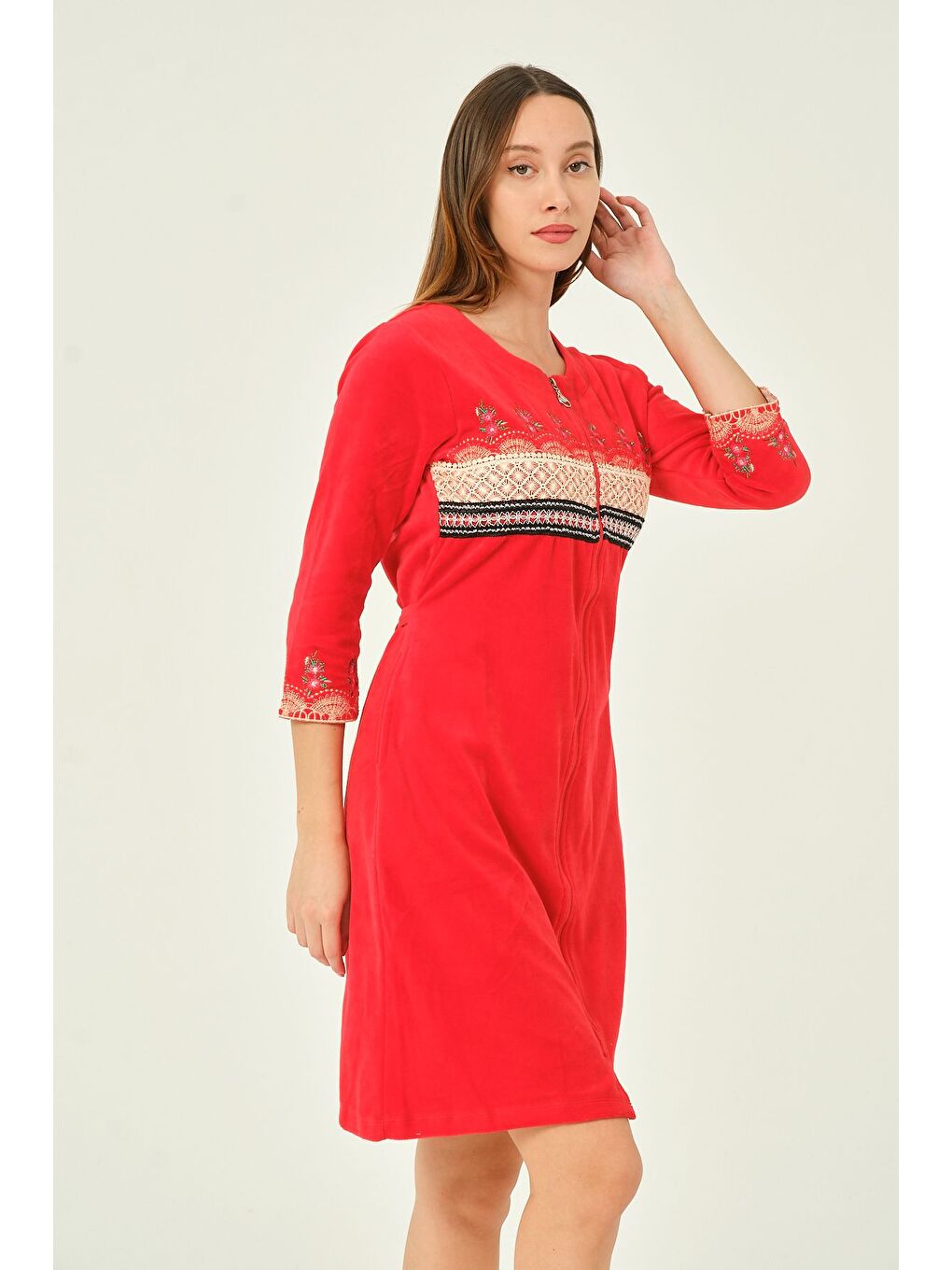 Kırmızı Pembe Dantel Ve Nakış Detaylı Fermuarlı Cepli Kadife Elbise-1