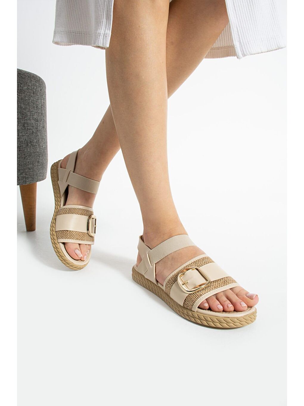 Ekru Rosa Hasır Detaylı Tokalı Kadın Sandalet-3