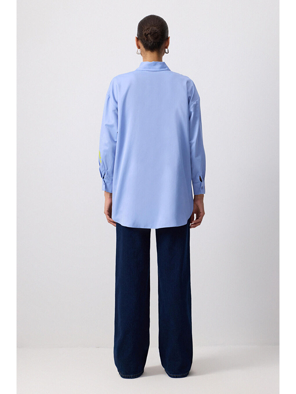 Mavi Nakış Detaylı Gömlek-4