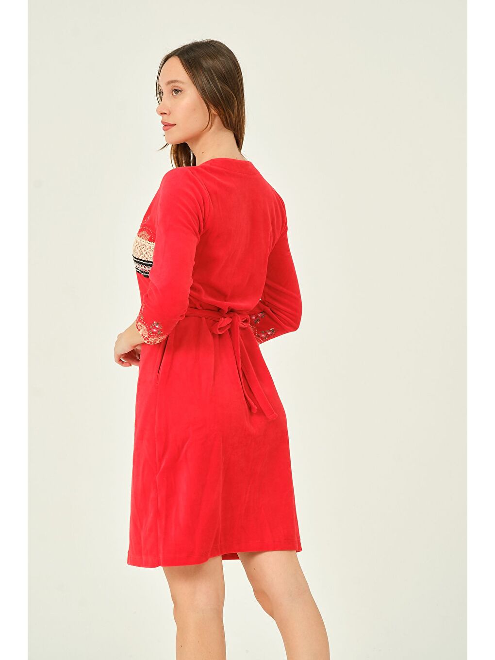 Kırmızı Pembe Dantel Ve Nakış Detaylı Fermuarlı Cepli Kadife Elbise-3