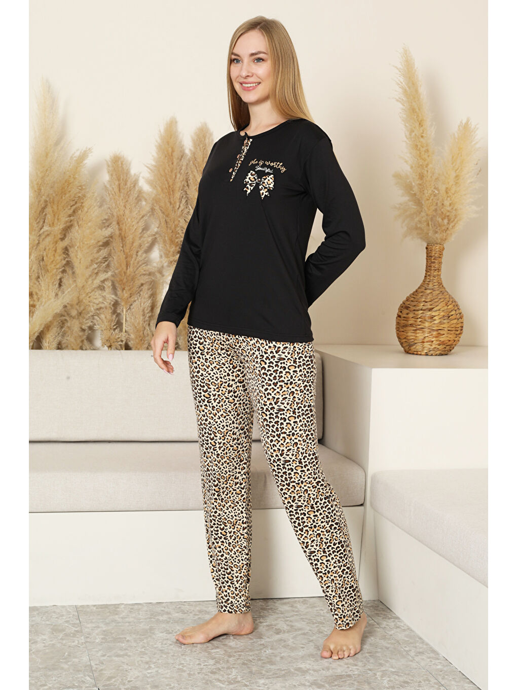 Siyah Kadın %100 Pamuk Pijama Takımı - Rotasyon Desenli - 3 Düğmeli -12356-1