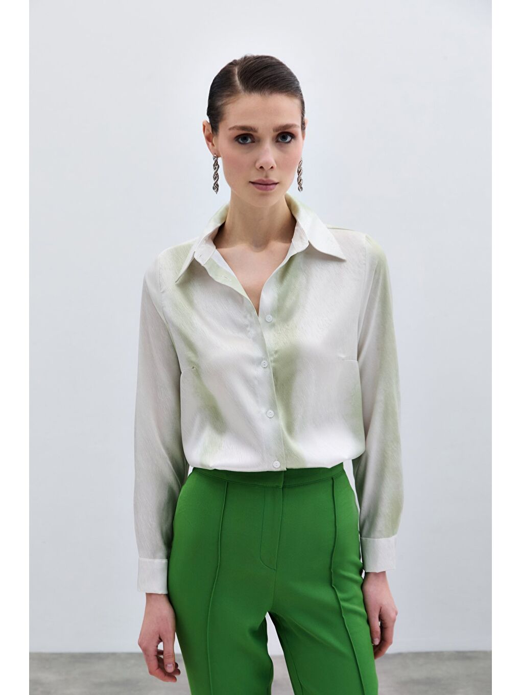 Desenli Klasik Gömlek - Çağla Yeşili