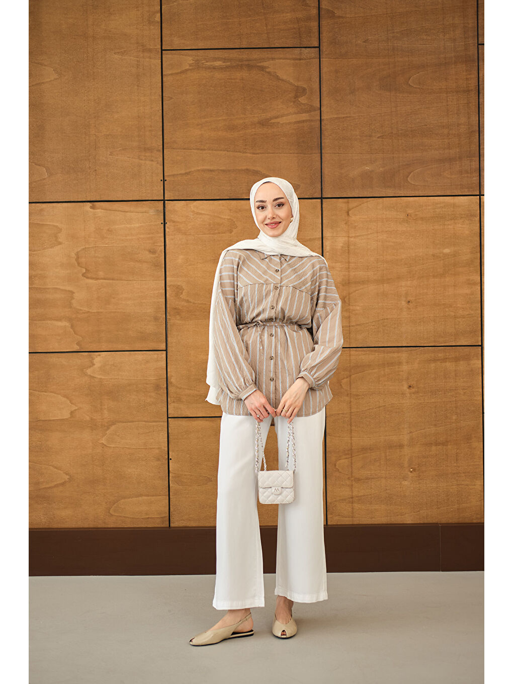 Bej Kadın Çizgi Detaylı Salaş Gömlek Vizon-1