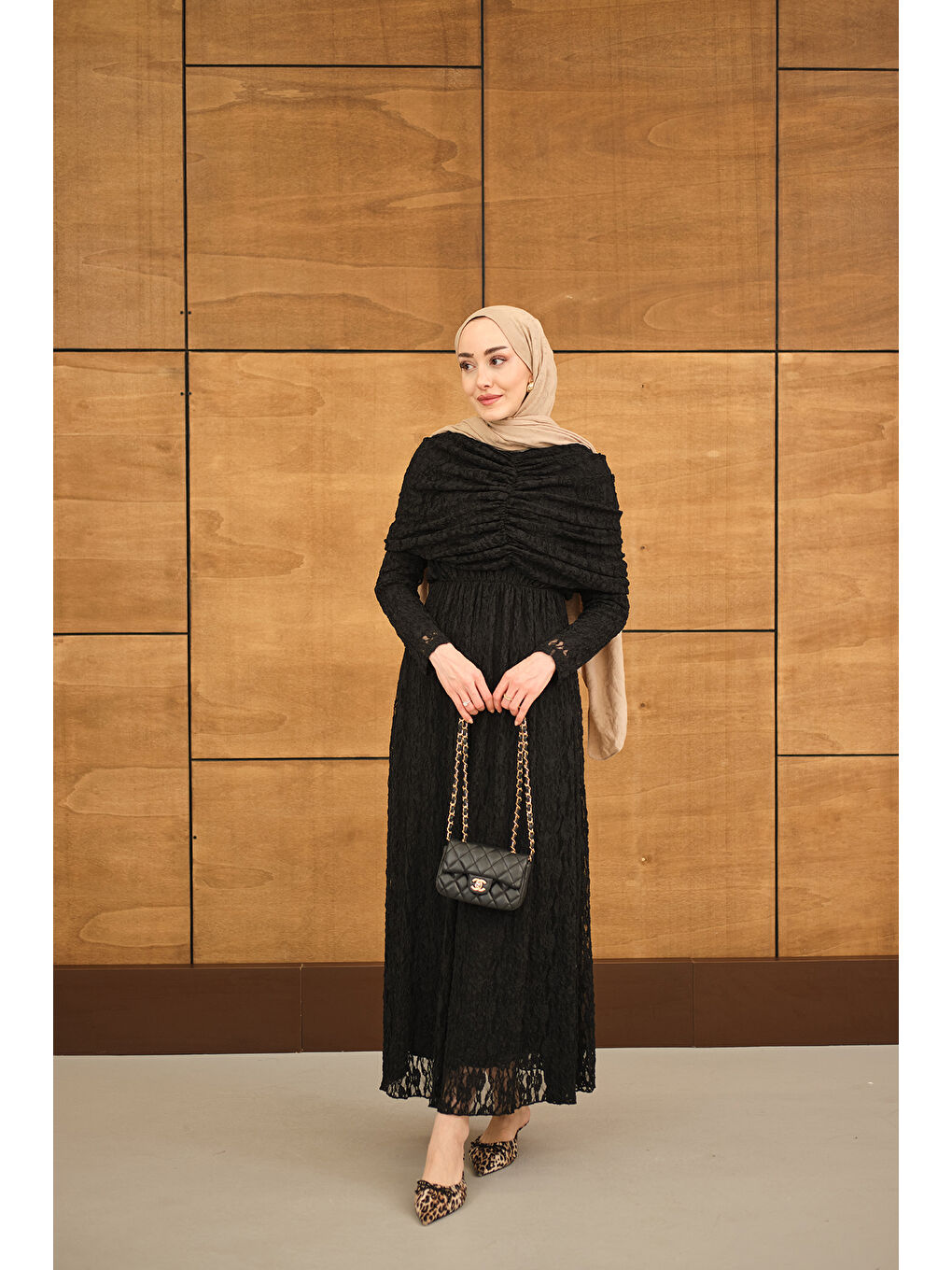 Kadın Kendinden Desenli Tül Detay Beli Lastikli Elbise Siyah-3