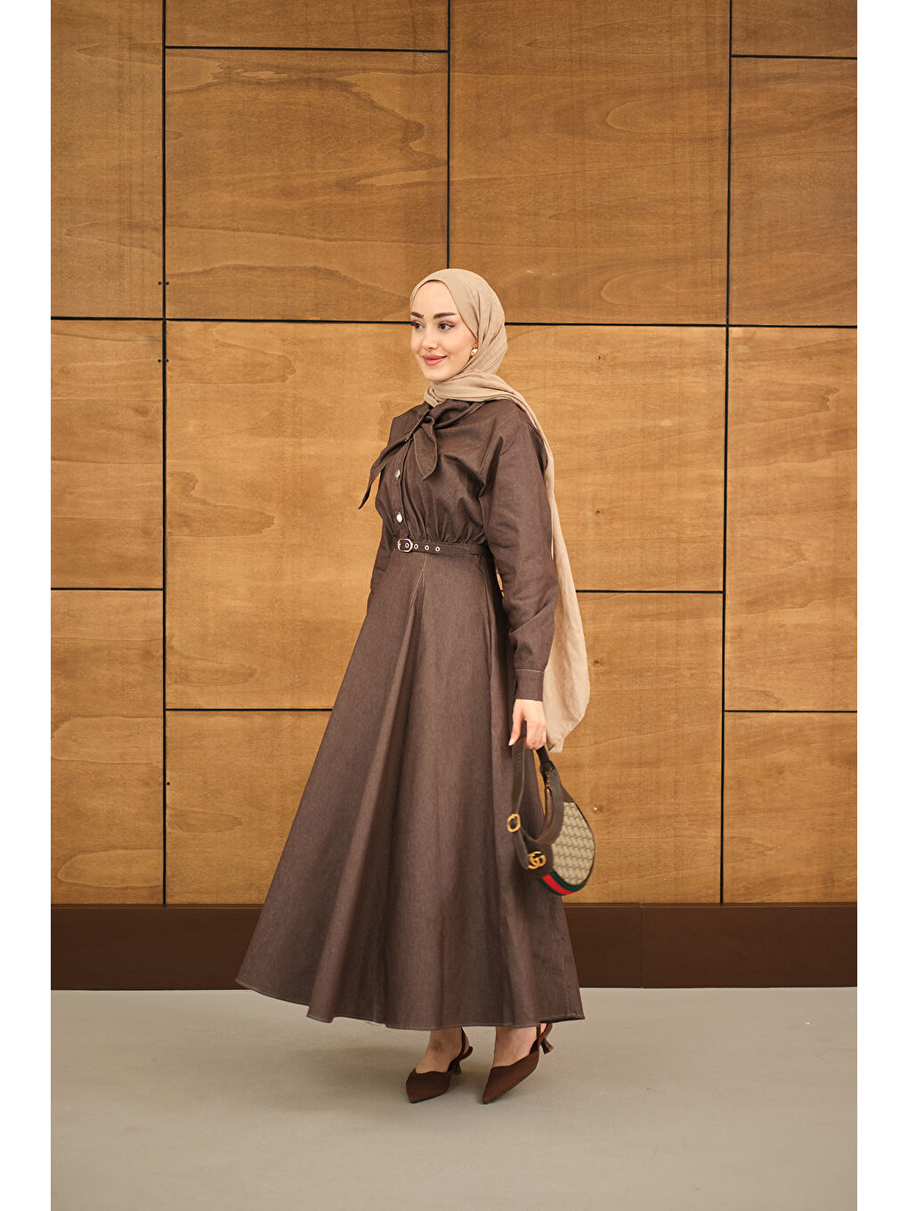 Kadın Süs Dikiş Detay Kemerli Elbise Kahverengi-2