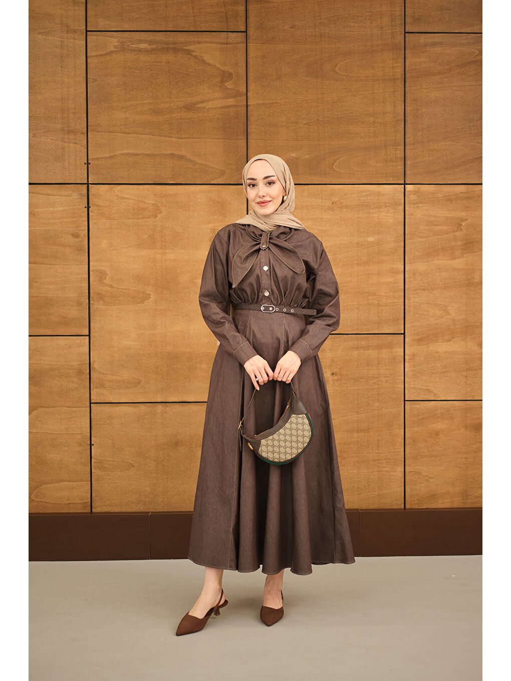 Kadın Süs Dikiş Detay Kemerli Elbise Kahverengi-4