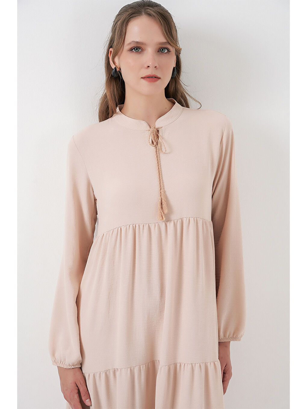 T1627 Yaka Bağcıklı Elbise - C. Bej-1