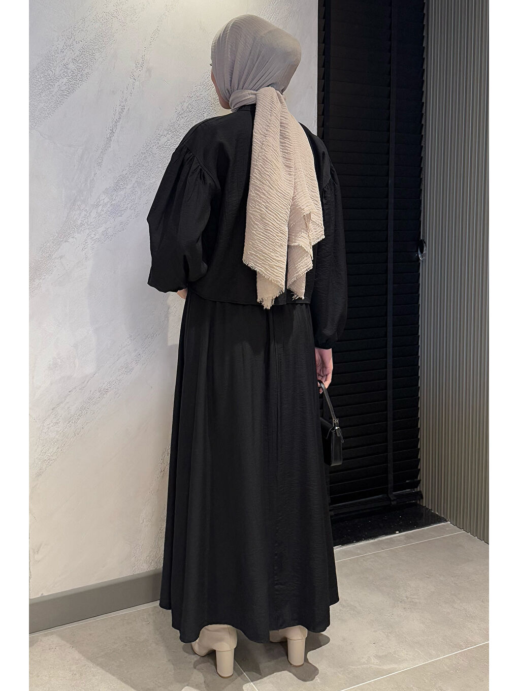 Siyah Cep Detaylı Etek Gömlek Tesettür İkili Takım-6