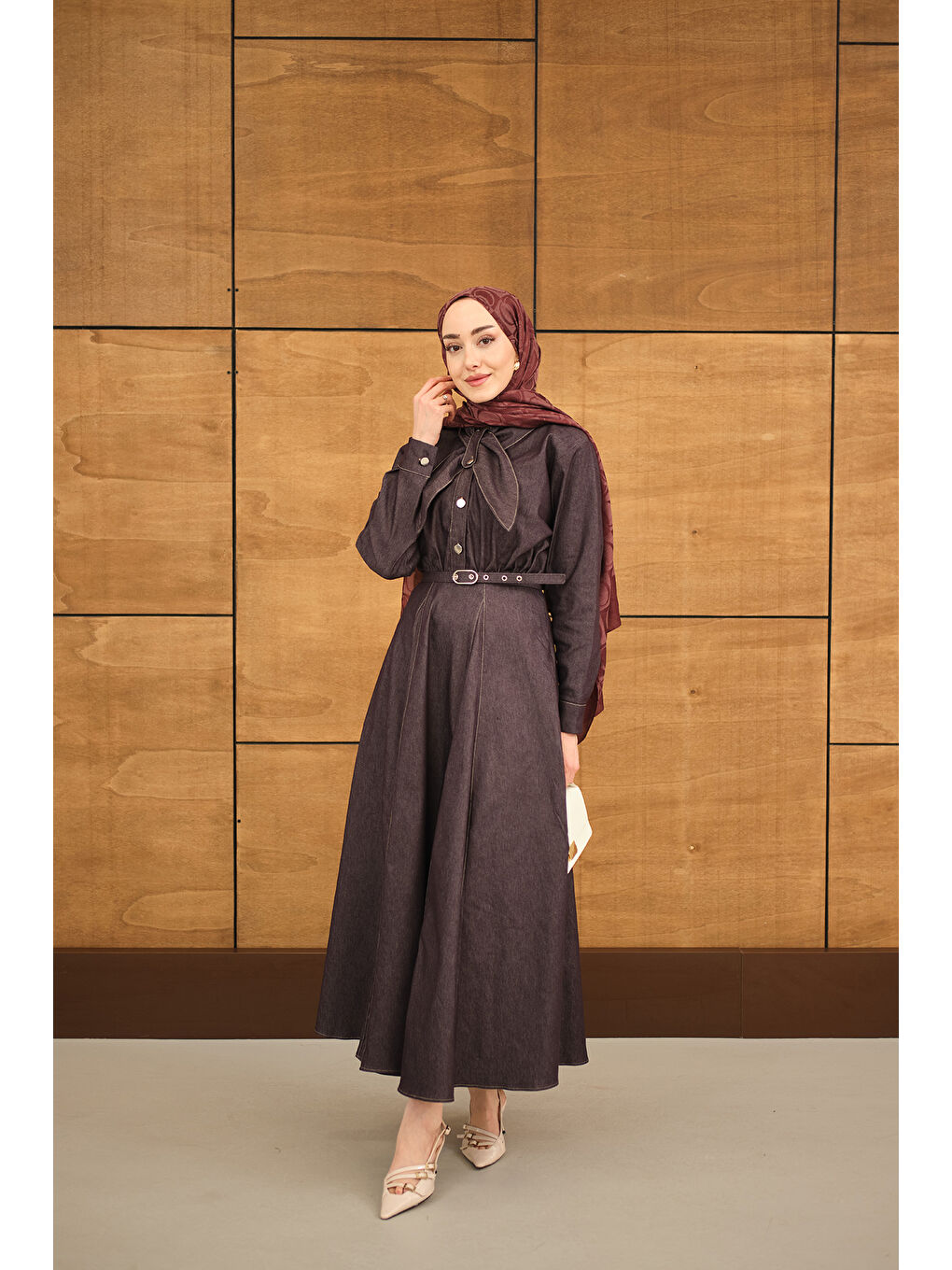 Kadın Süs Dikiş Detay Kemerli Elbise Mürdüm