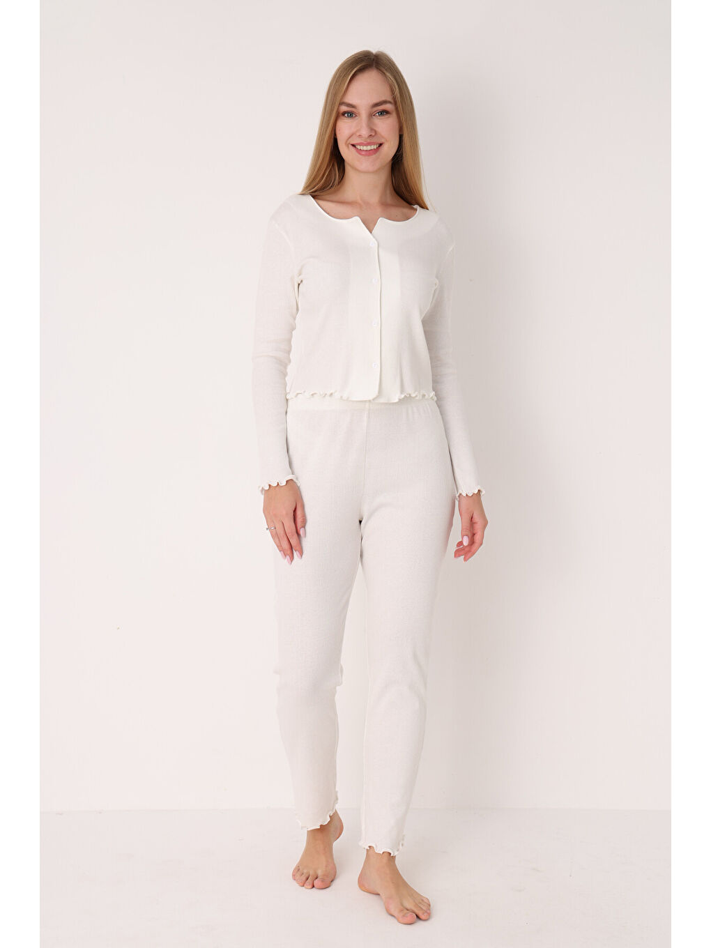 Ekru Önden Düğmeli Pijama Takımı-1