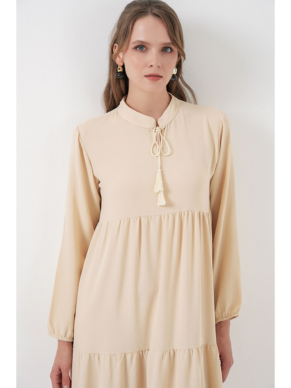 Ekru T1627 Yaka Bağcıklı Elbise - Krem-1