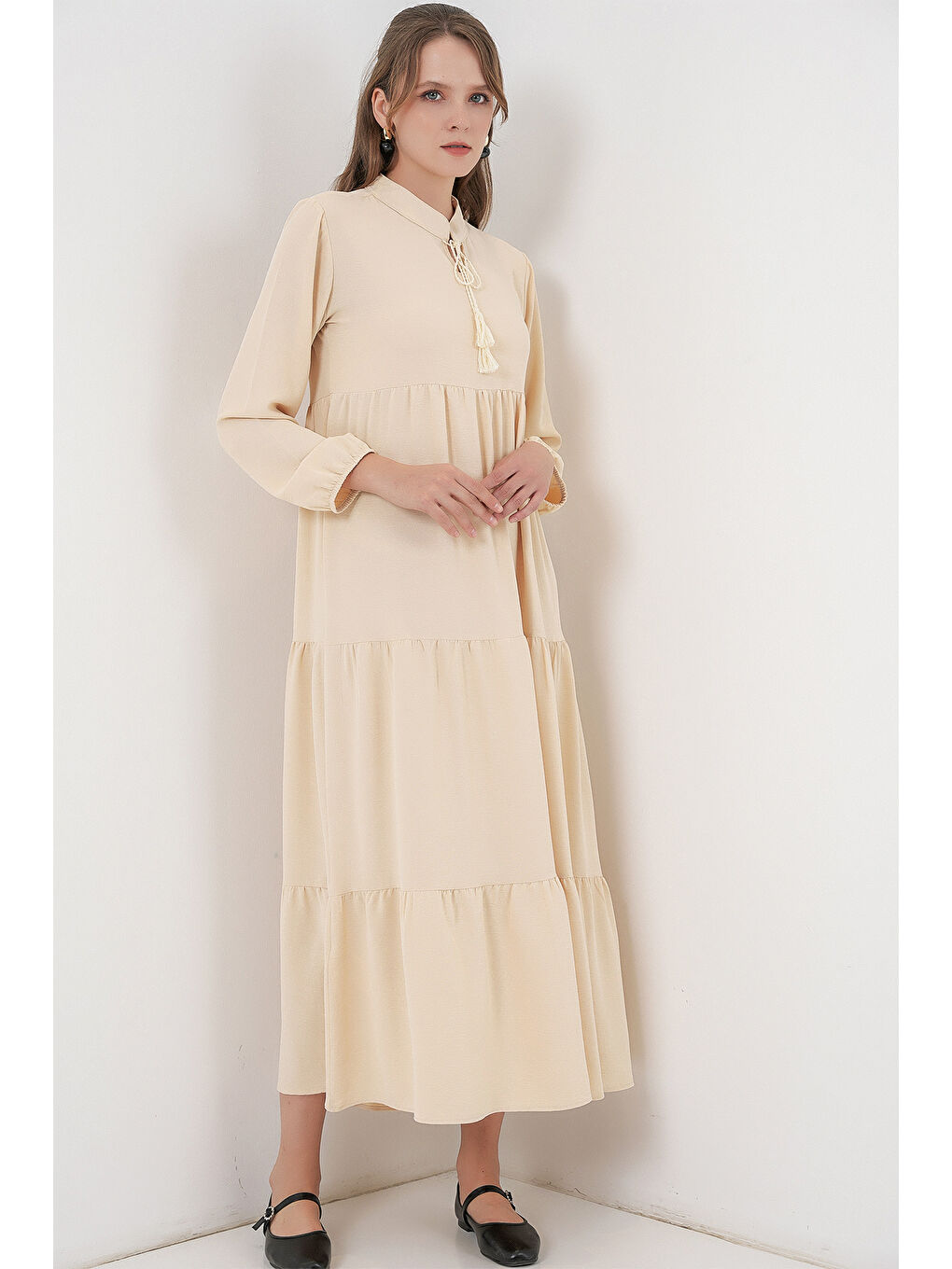 Ekru T1627 Yaka Bağcıklı Elbise - Krem-3