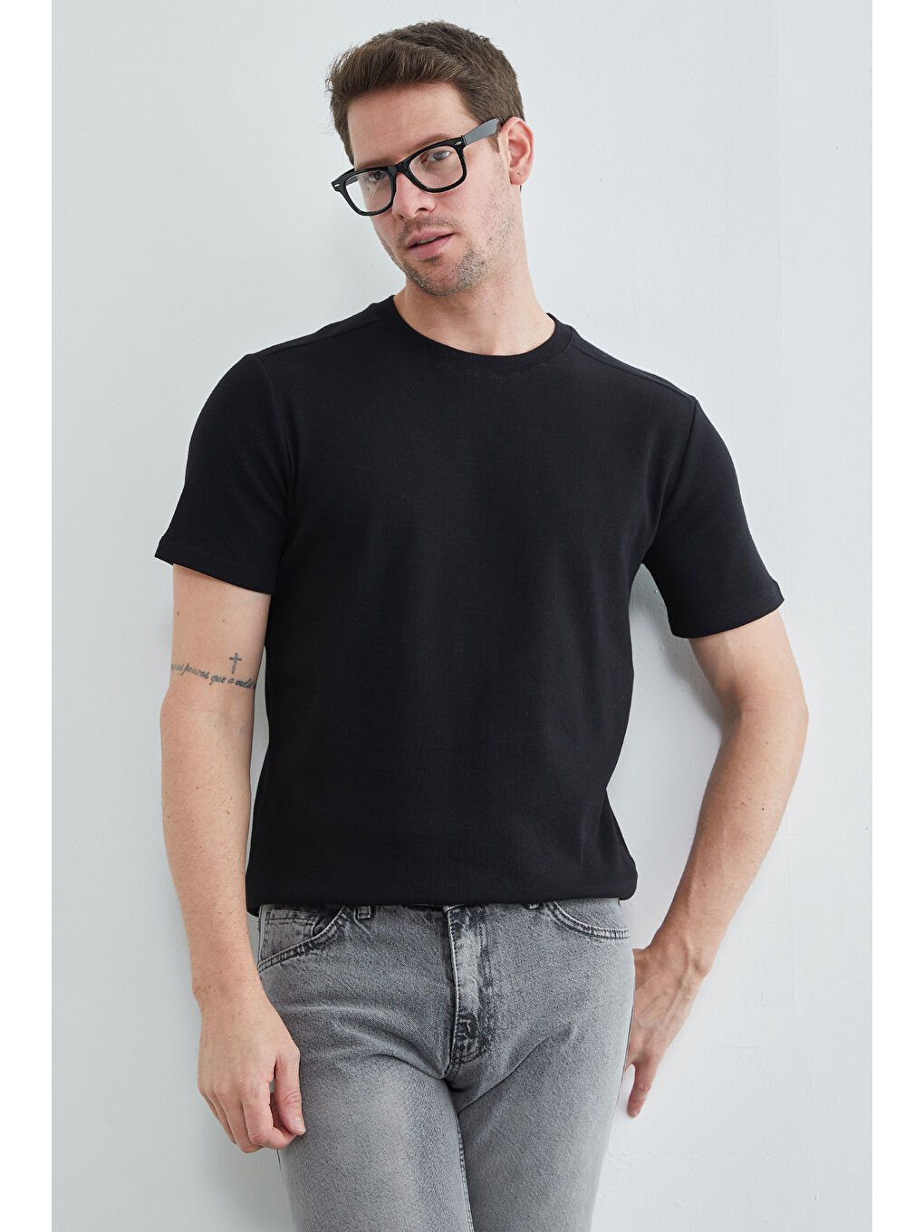 Siyah Basic Fitilli Bisiklet Yaka Tişört-1