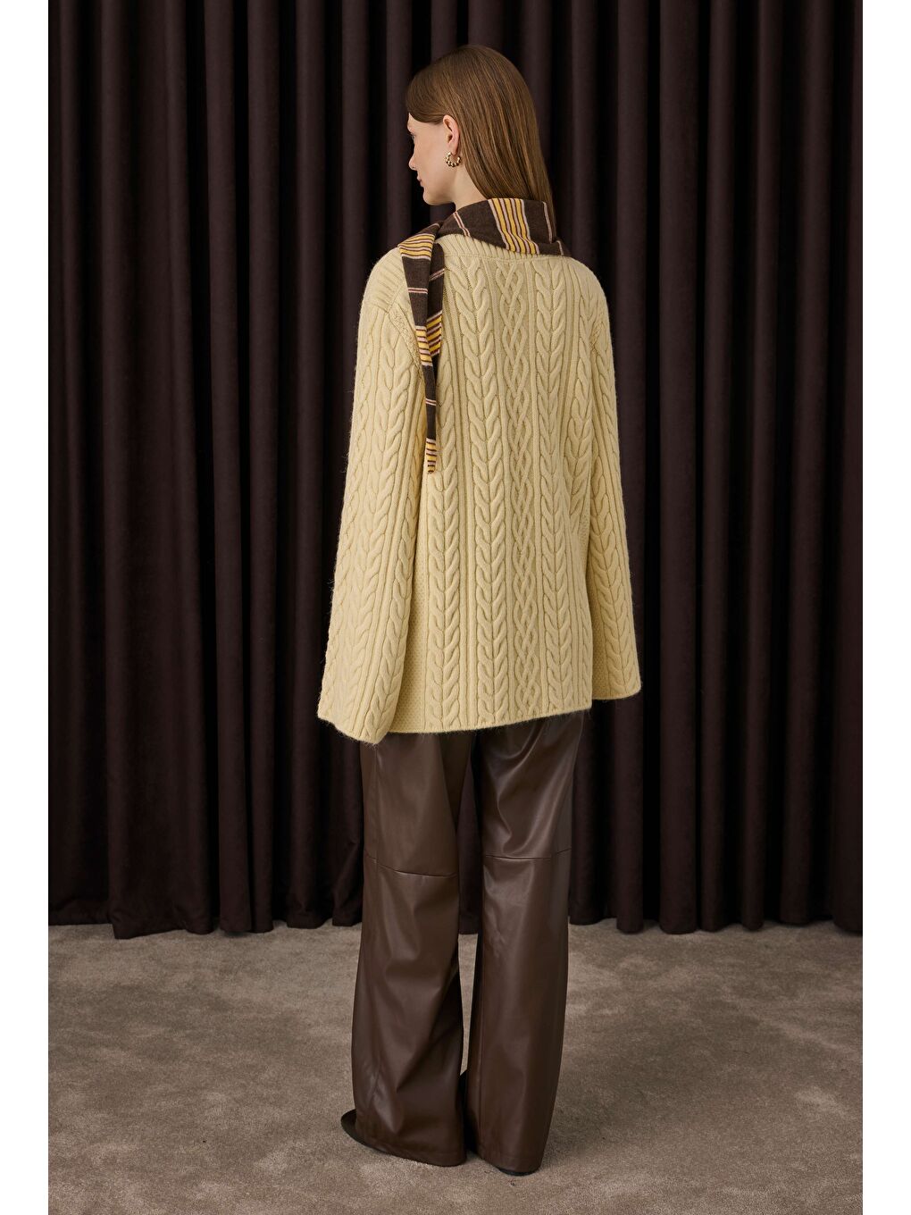 Sarı Saç Örgülü Kazak Tereyağı-3