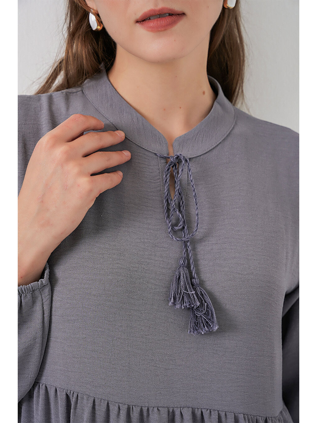 T1627 Yaka Bağcıklı Elbise - Gri-4