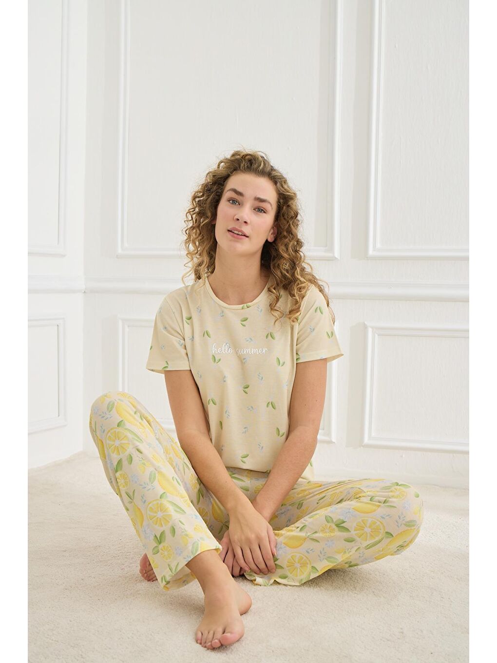Sarı Kadın Limon Desenli Elastanlı Süprem Bisiklet Yaka Pijama Takım | 70109-922-2