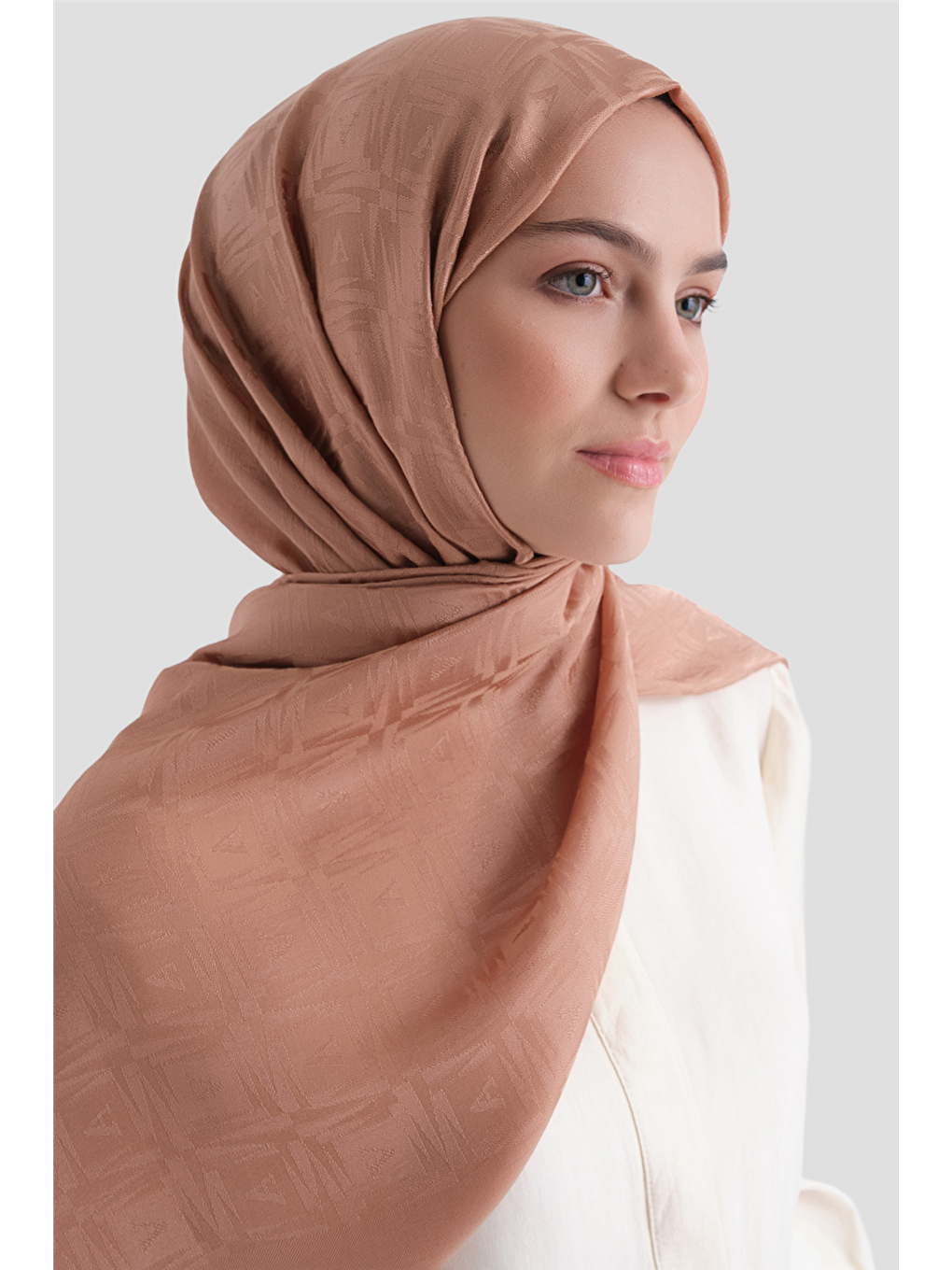 Pembe Lyocell Naia Kare Monogram Şal 6 38