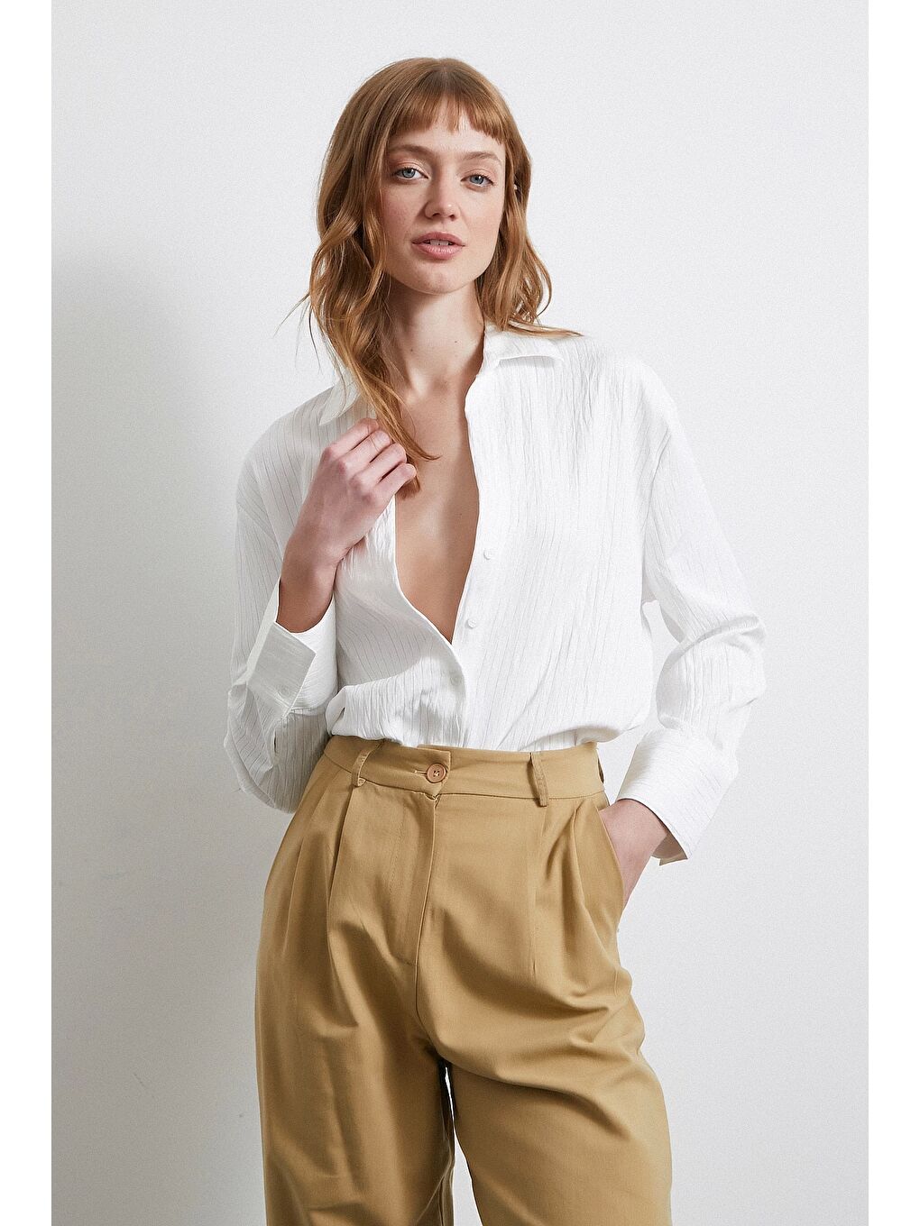 Geniş Manşetli Çizgili Gömlek Beyaz-3