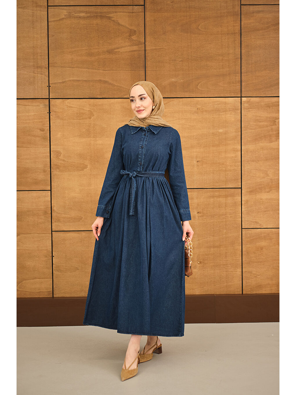 Kadın Büzgü Detay Yarım Düğmeli Bel Bağlamalı Jean Elbise Lacivert-2
