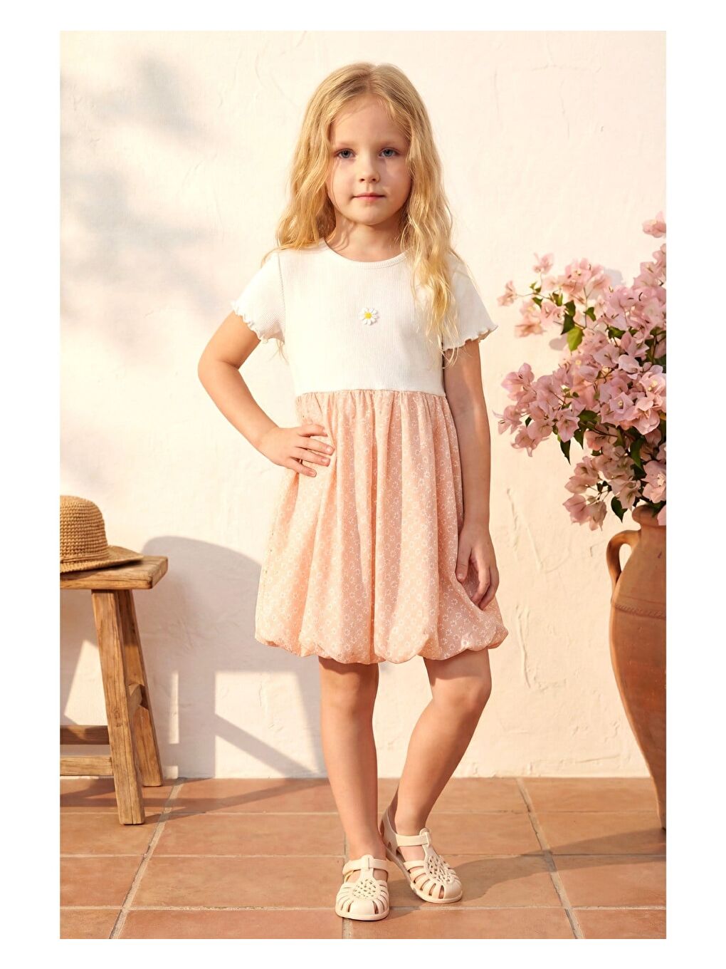 Kız Çocuk Pamuklu Ekru Pembe Papatya Detaylı Elbise - Desenli Balon Etekli-1