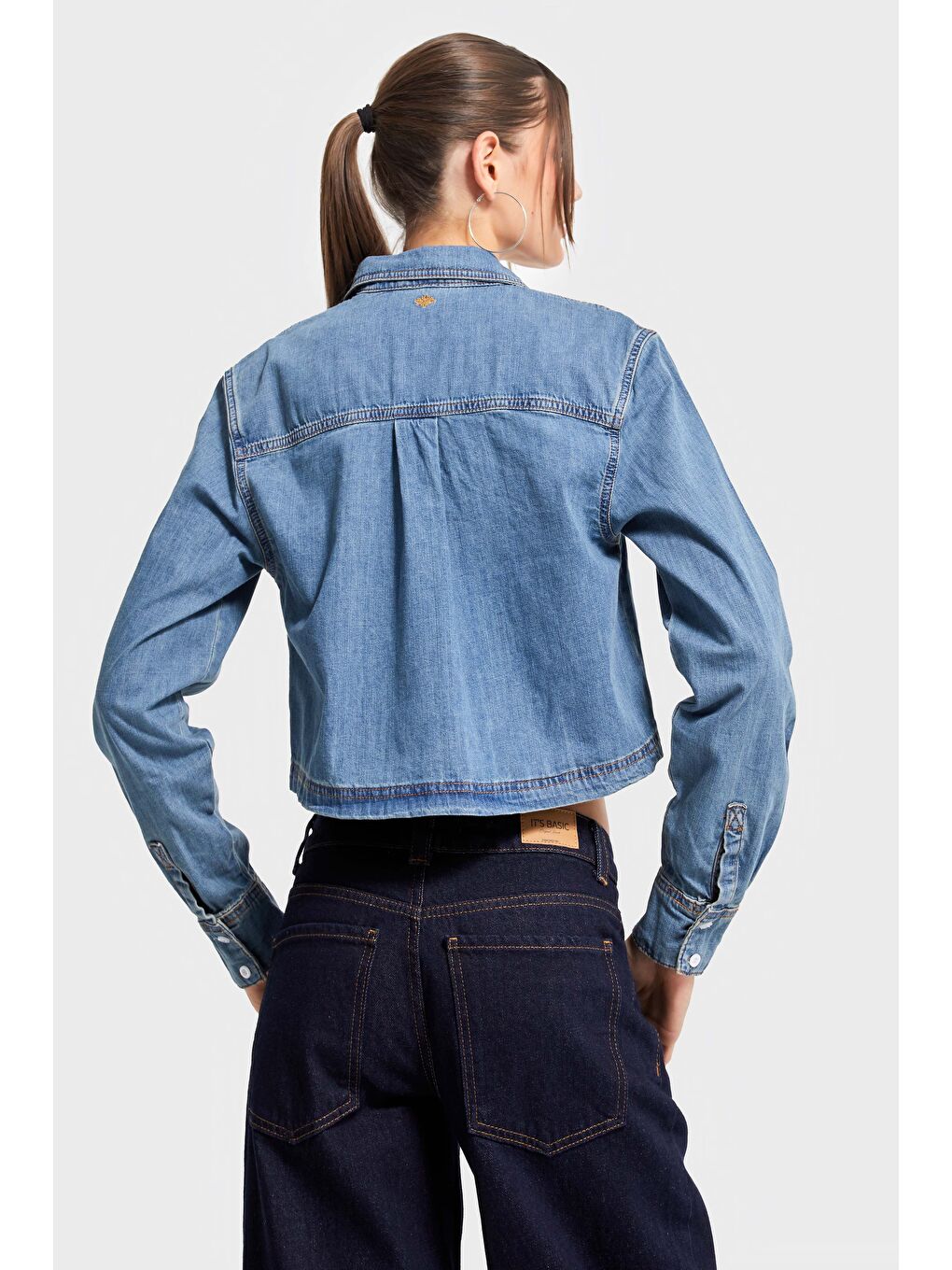 Mavi Kadın T.Kot Renk cc01 7s5-8 Crop Fit Önü Düğmeli %100 Organik Denim Kumaş Gömlek-2