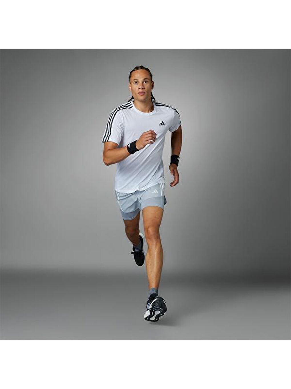 Own The Run 3 Stripes Erkek Beyaz Bisiklet Yaka Tişört-3