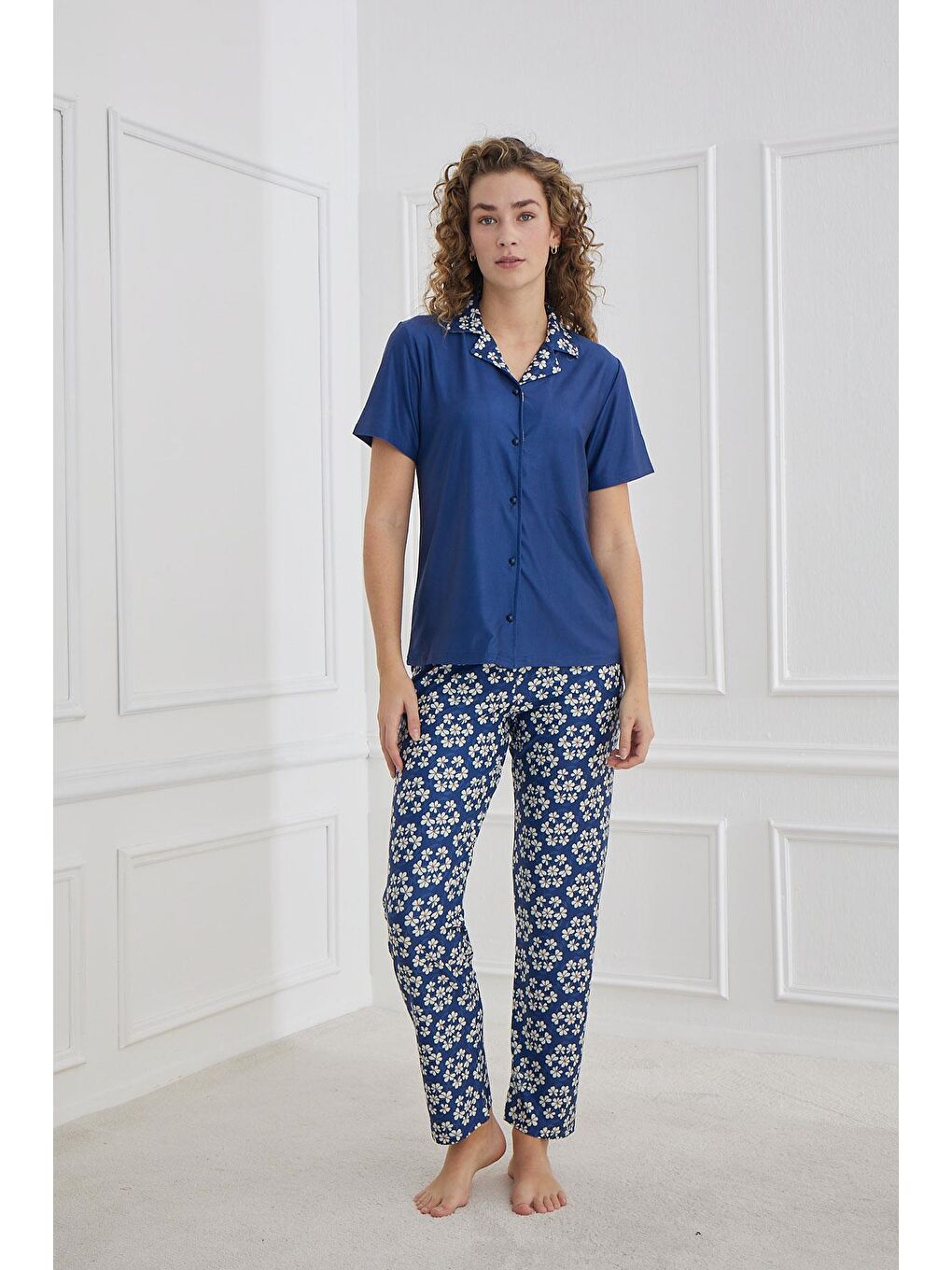 Kadın Desenli Polo Yaka Kısa Kol Pijama Takım | Lacivert 30101-1269