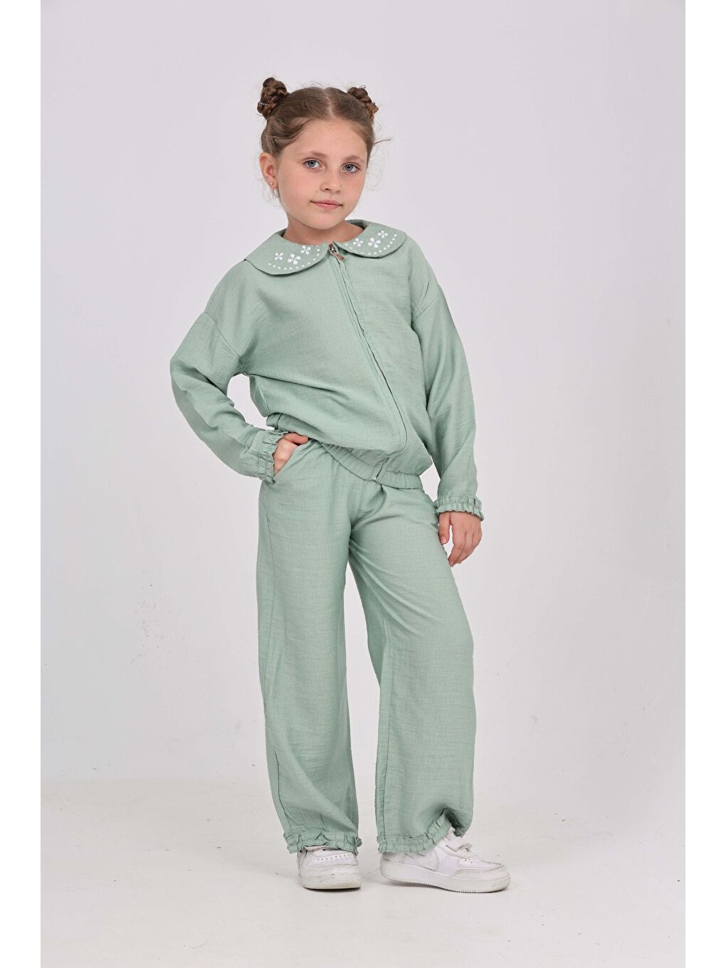 Yeşil Kız Çocuk Yaka Nakışlı Eşofman Takım-3