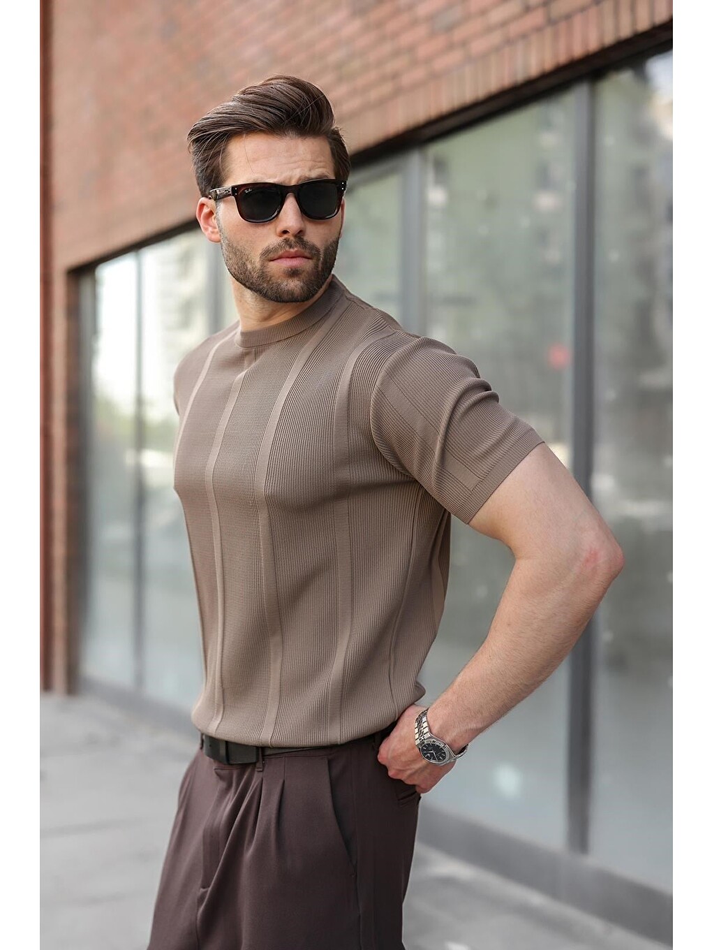 Açık Kahverengi Regular Fit Bisiklet Yaka Fitilli Triko Erkek Tişört E7490-1