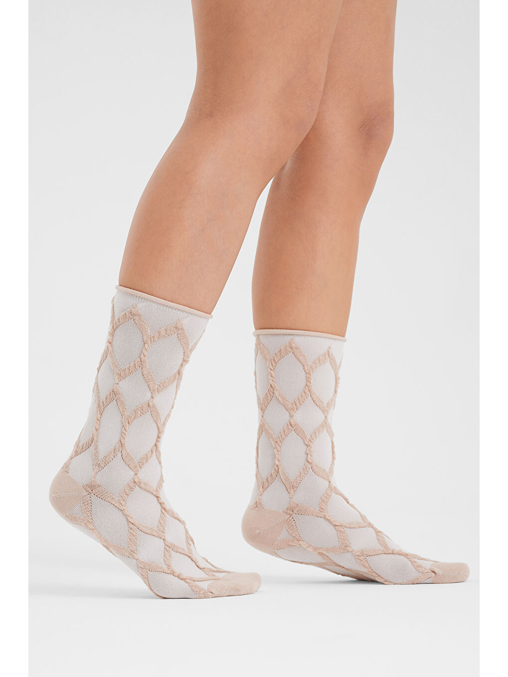 Bej Kabartma Örgü Desenli Modal Lastiksiz Dikişsiz Kadın Soket Çorap 36-41-1