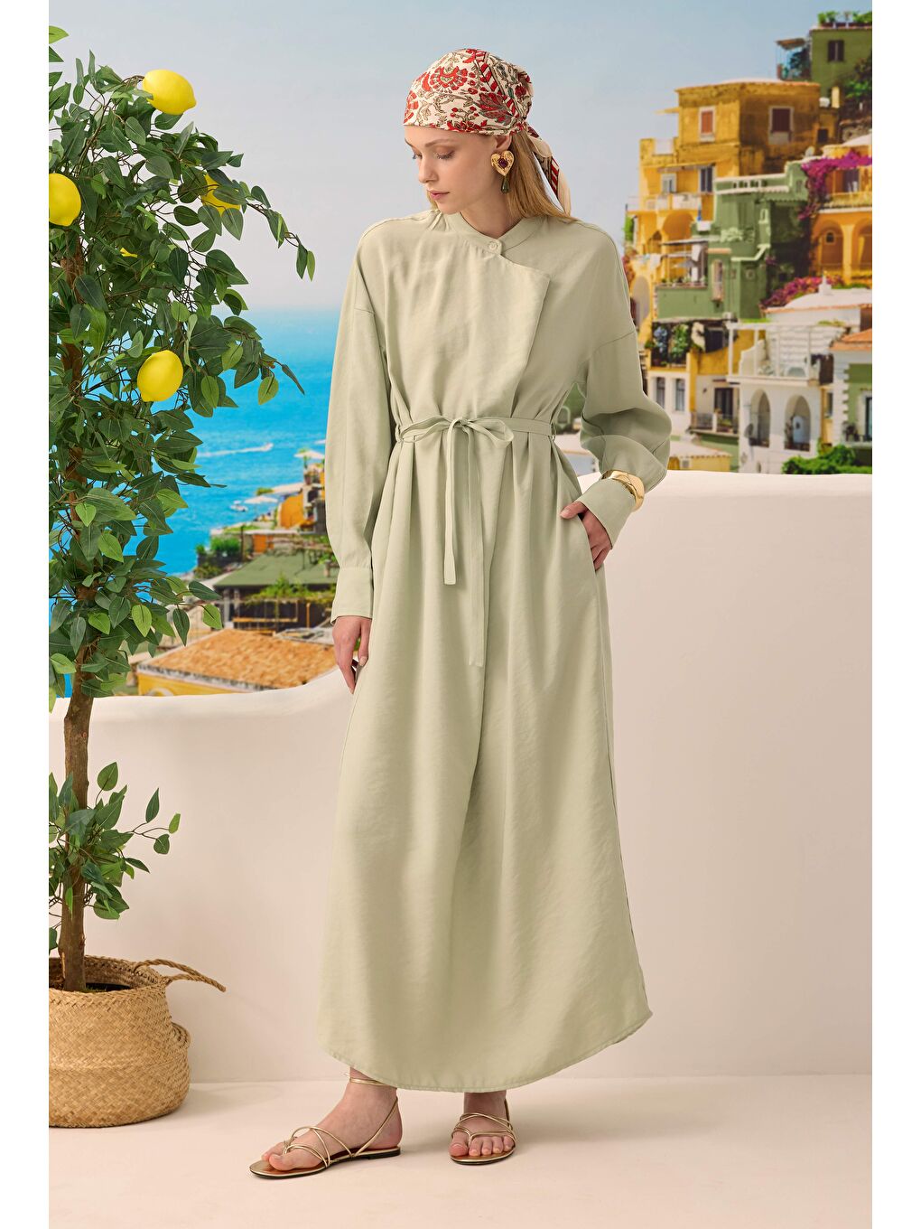 Haki Yakası Geniş Pile Detaylı Elbise Okaliptüs-3