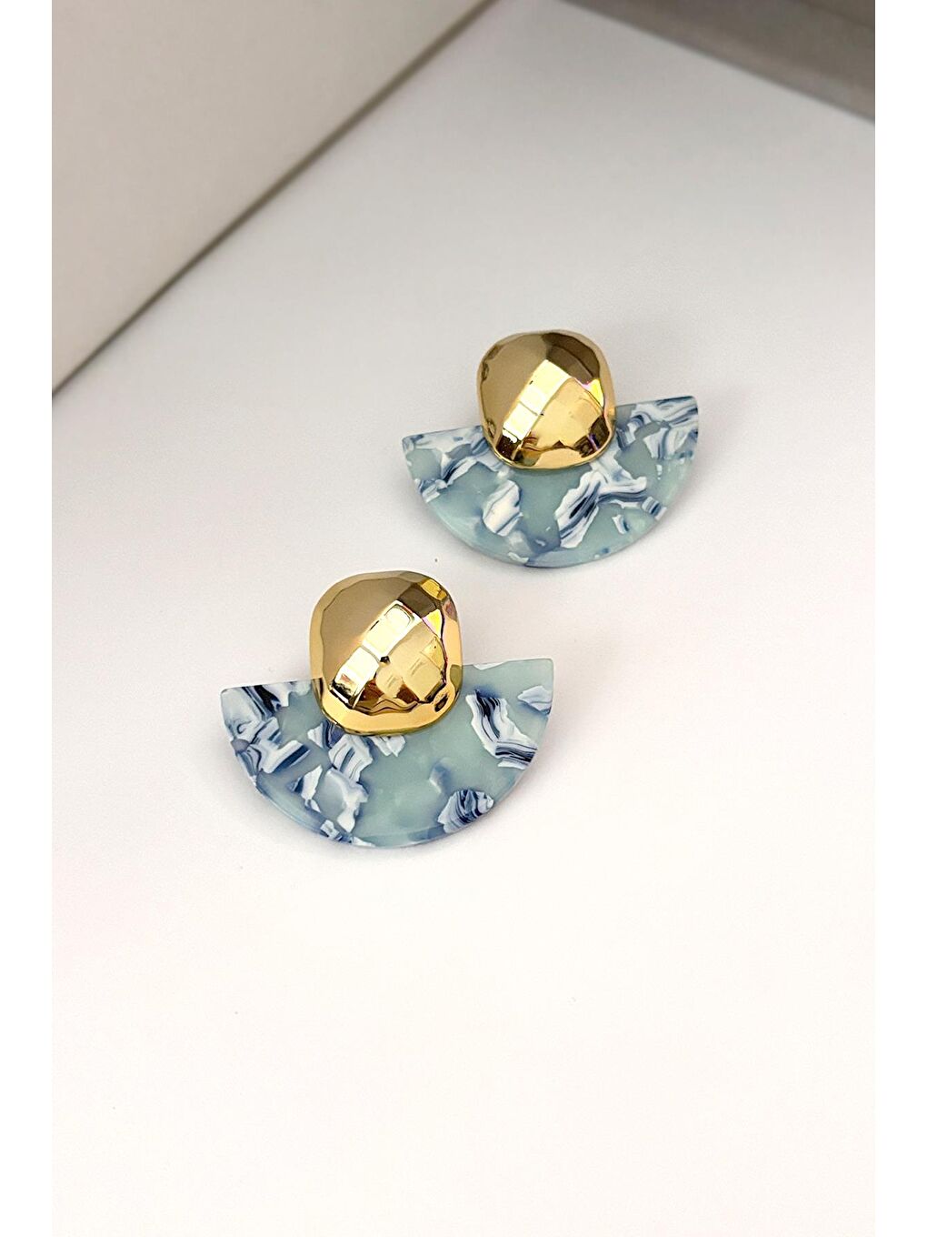 Mavi Renkli Yarım Daire Kadın Küpe-3