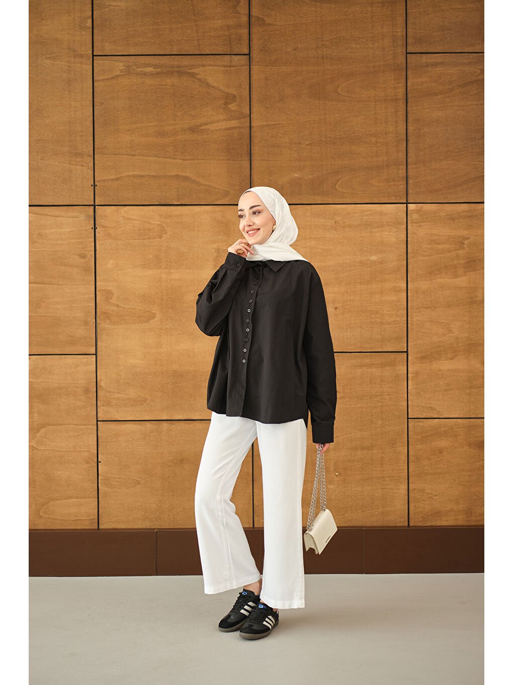 Kadın Geniş Kesim Gömlek Siyah-1