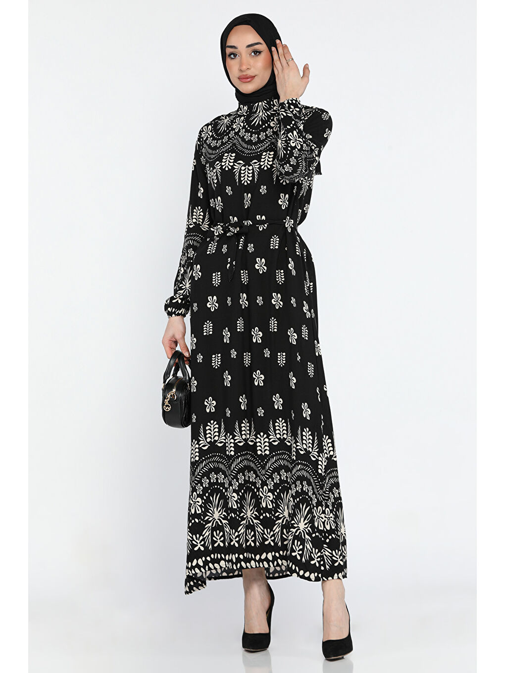 Siyah Desenli Bel Kuşaklı Tesettür Viskon Elbise-2