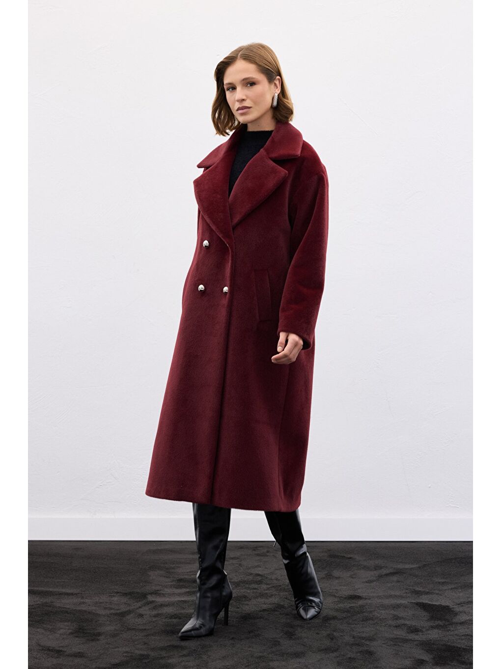 Düğme Detaylı Uzun Kaban - Bordo-1